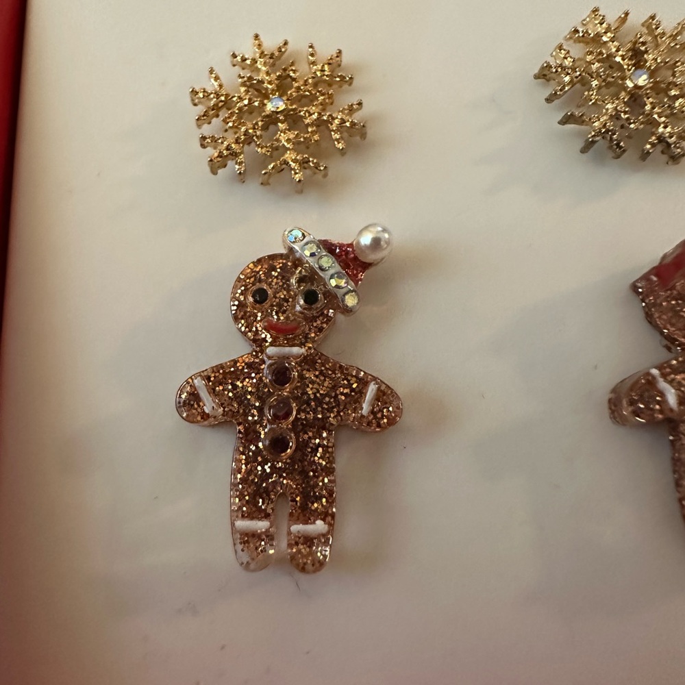 NEW IN BOX! Gingerbread Betsy Johnson Earrings - Picture 4 of 6